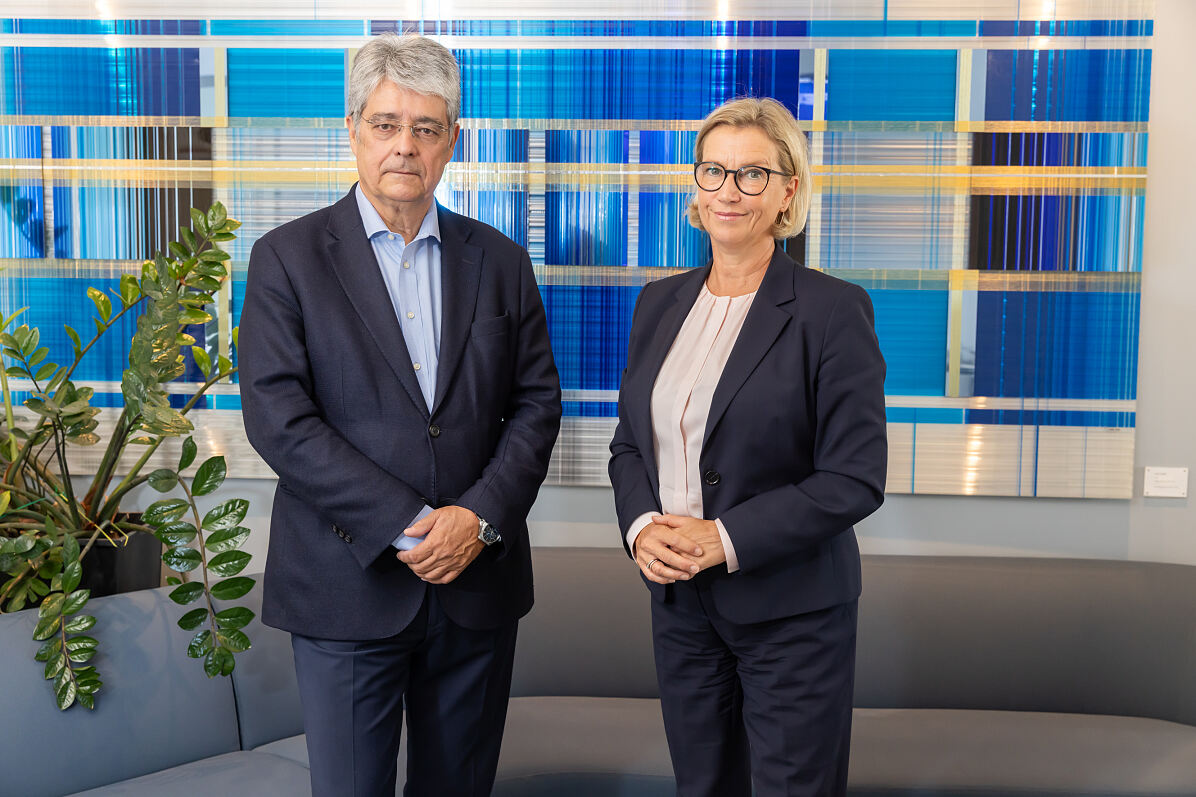 Industrie weiter in Abwärtsspirale – massiver Nachfragerückgang, sinkende Produktion und Stellenabbau